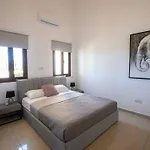Mit Blick Auf Berge Und Whirlpool By Interhome Сasa de vacaciones