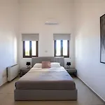 Сasa de vacaciones Mit Blick Auf Berge Und Whirlpool By Interhome Káthikas