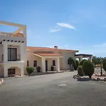 Сasa de vacaciones Mit Blick Auf Berge Und Whirlpool By Interhome Káthikas
