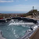Сasa de vacaciones Mit Blick Auf Berge Und Whirlpool By Interhome *
