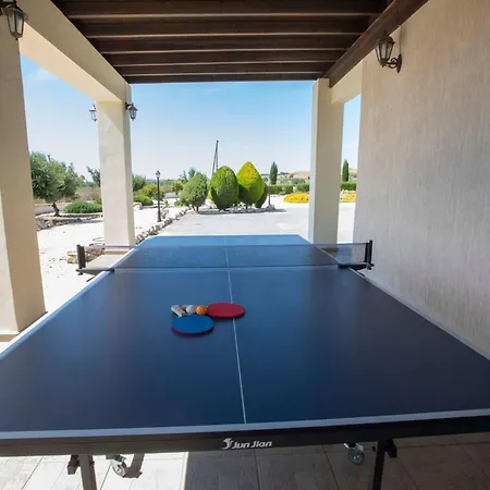 Mit Blick Auf Berge Und Whirlpool By Interhome Prázdninový dům Kathikas