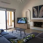 Mit Blick Auf Berge Und Whirlpool By Interhome * Катикас