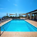 Mit Blick Auf Berge Und Whirlpool By Interhome *