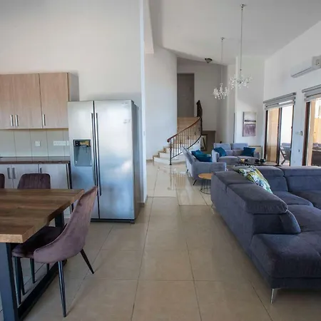Prázdninový dům Mit Blick Auf Berge Und Whirlpool By Interhome