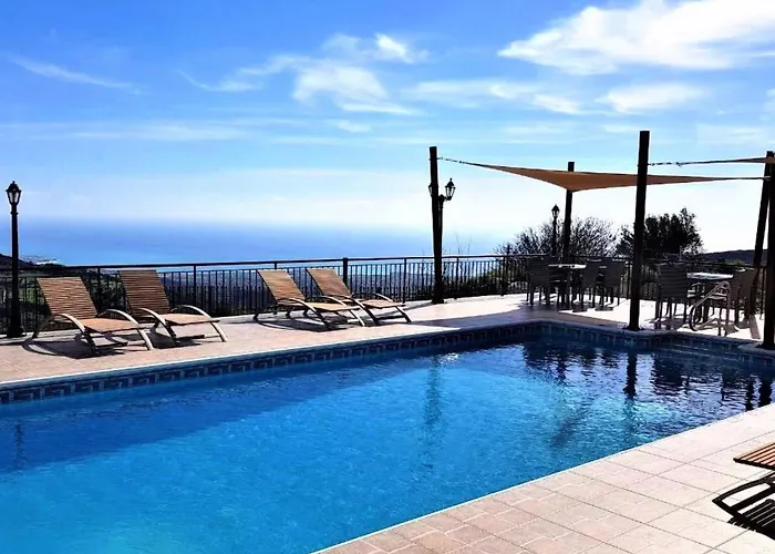 Mit Blick Auf Berge Und Whirlpool By Interhome Casa vacanze