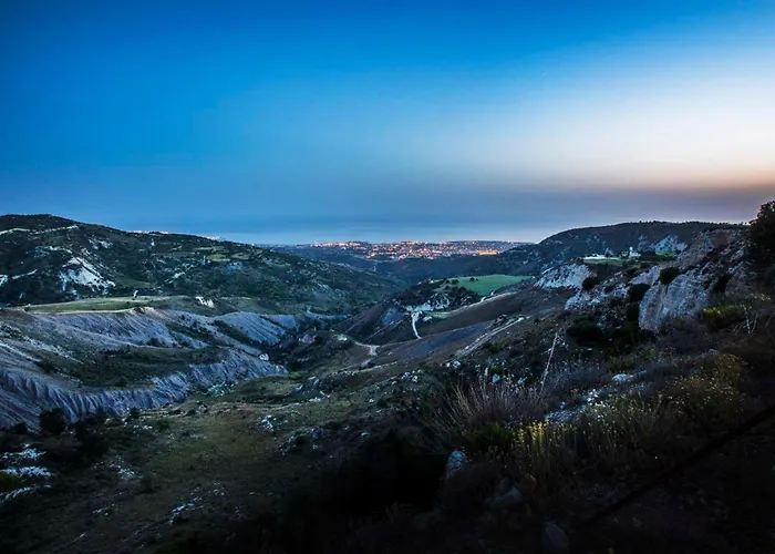 Mit Blick Auf Berge Und Whirlpool By Interhome *