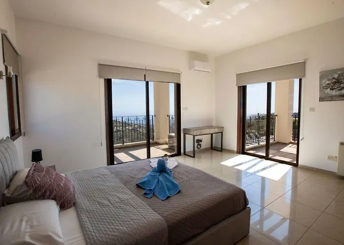 Сasa de vacaciones Mit Blick Auf Berge Und Whirlpool By Interhome *