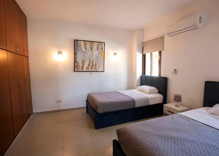 Mit Blick Auf Berge Und Whirlpool By Interhome Holiday home *